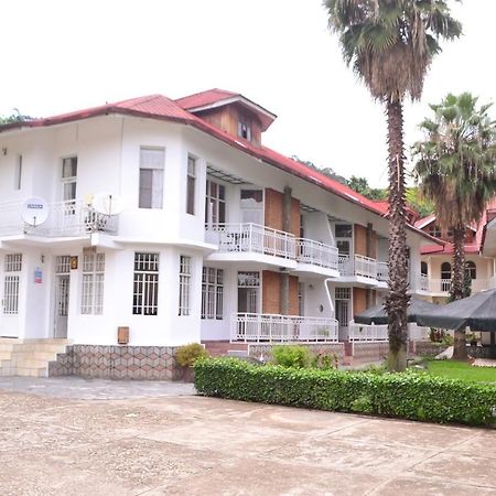 Musanto Hotel Жизени Екстериор снимка